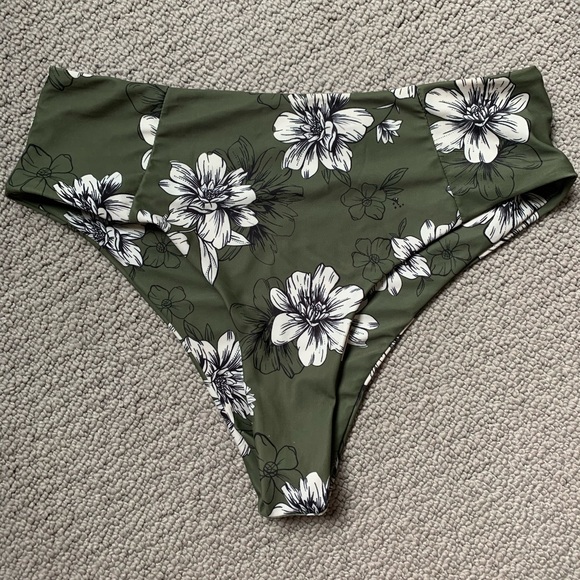 Zaful bikini (bottoms only) - Picture 1 of 2